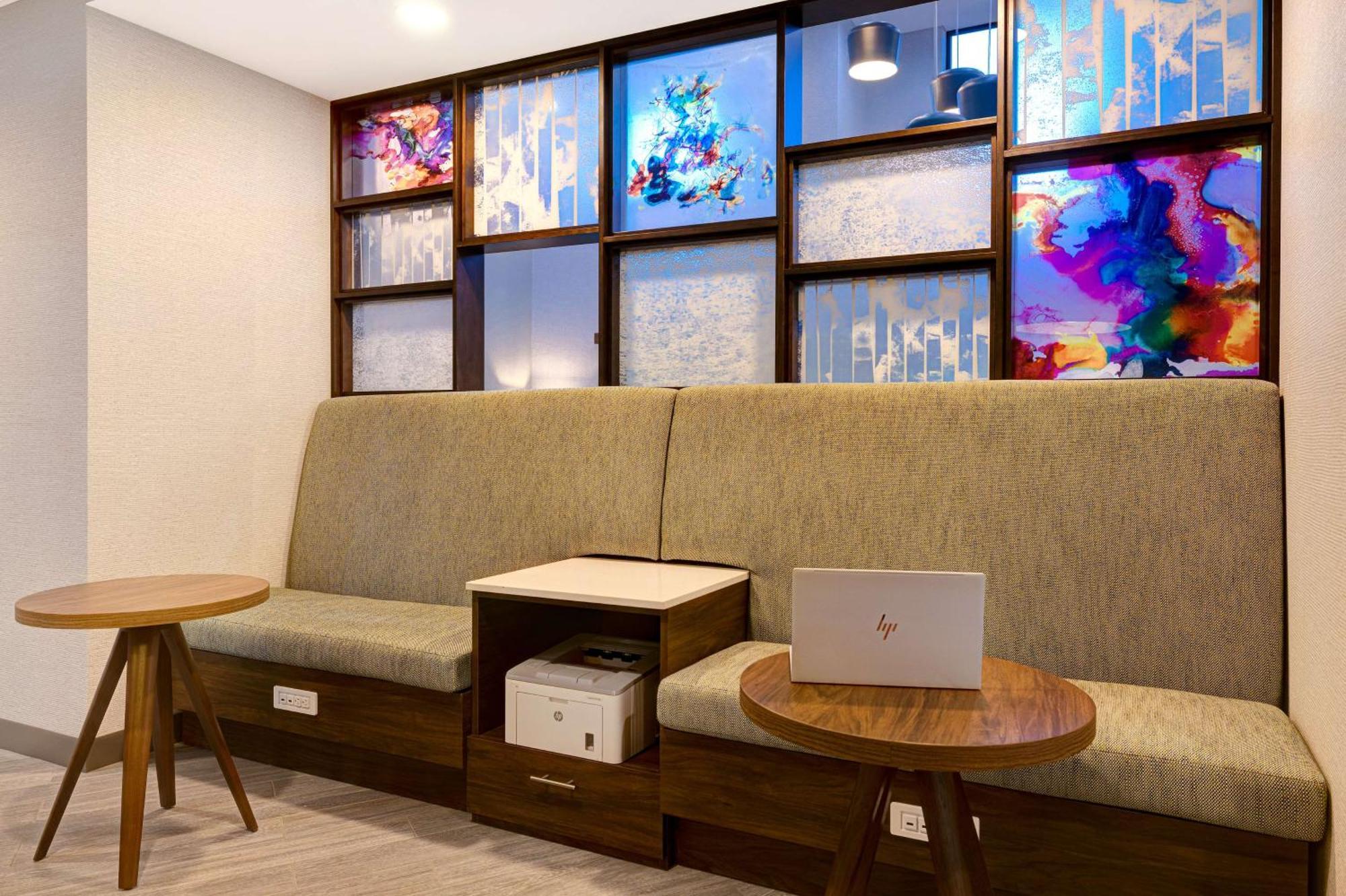 Hampton Inn & Suites มารีนา ภายนอก รูปภาพ
